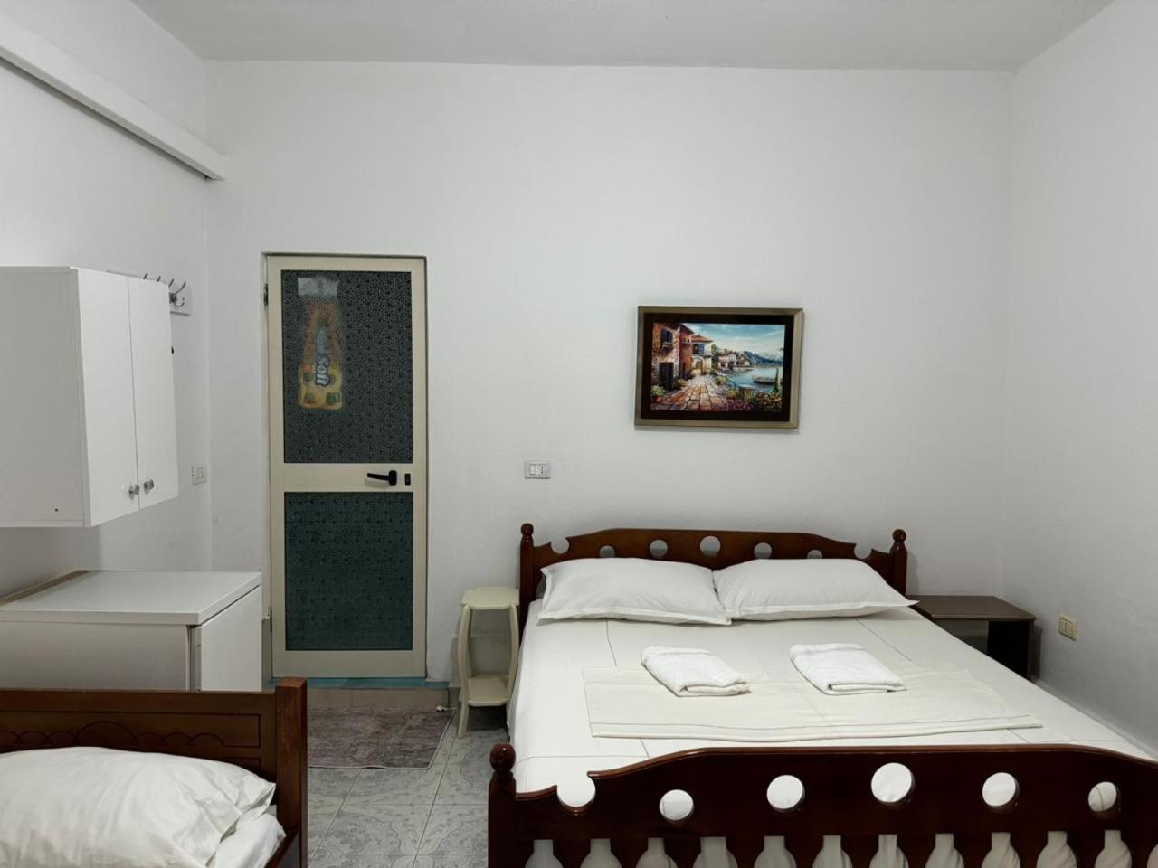 Guesthouse Novi Durrës Eksteriør bilde