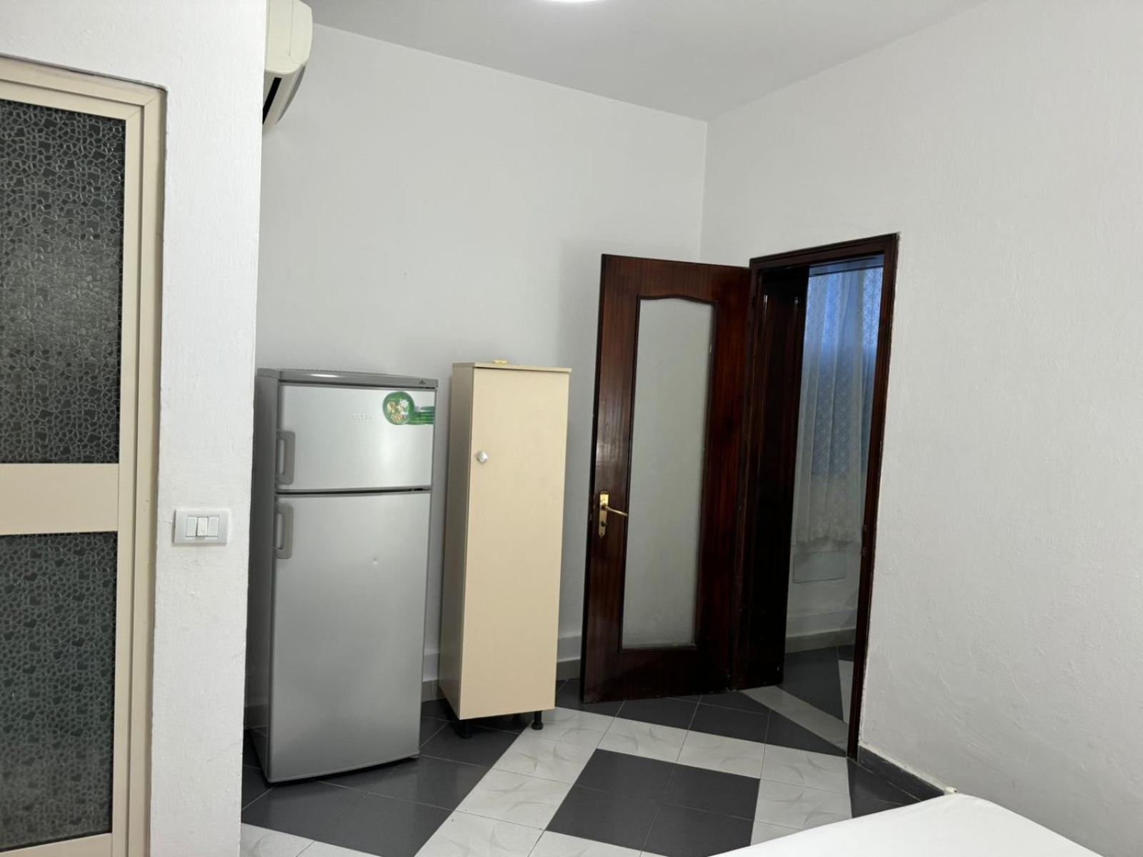 Guesthouse Novi Durrës Rom bilde